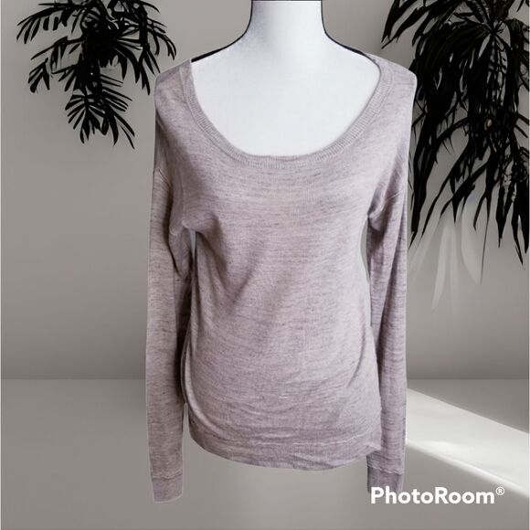 5/$25 H&M Knit sweater - Picture 1 of 6